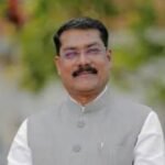 हेलीपैड हनुमान मंदिर के समीप मिला 5 फीट का नाग सर्पमित्र द्वारा सफल तरीके से रेस्कू कर जंगल मे छोड़ा