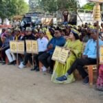 *पुलिस लाईन में जहां बच्चे खेल रहे थे वहीं छुप कर बैठा था अजगर, अजगर में जहर नहीं होता जकड़ कर करता हैं अपना शिकार।*